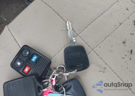 2001 Ford Mustang z USA, uszkodzony, nr VIN 1FAFP44441F234771